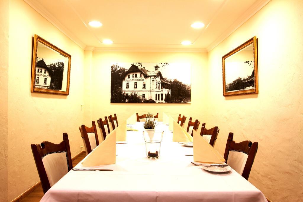 Hotel Waldschloesschen Füchten Esterno foto